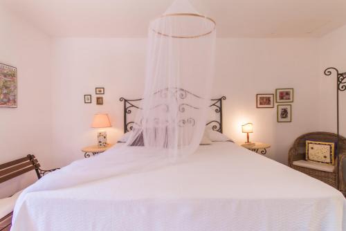 Palazzolo Acreide Villa | Santolìo Country Retreat - Relax in Masseria Siciliana con Giardino e Vista