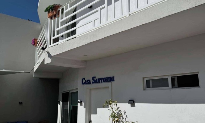 La Joya House | Santorini house w/jacuzzy