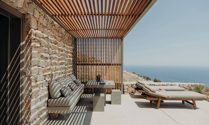 Pyrgos Hotel | Santorini Sky, Luxury Resort