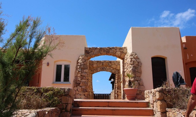 Canneddi House | Sardinian Seaside Holiday Home