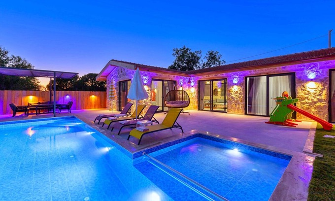 Sarıbelen Villa | Saribelen Village 2 Bedroom Villa 1696