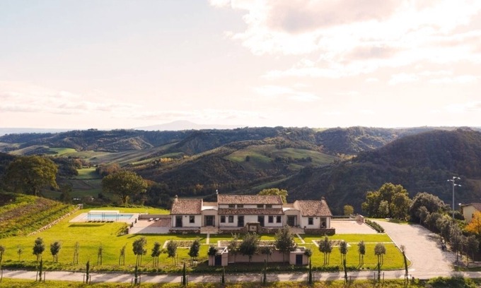 Corbara Villa | Sassinoro, Luxury Villa with SPA and pool