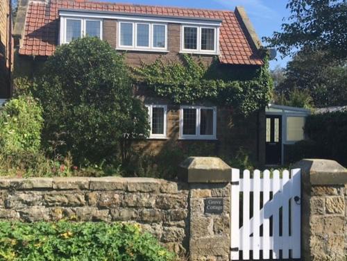 Scalby House | Scalby Grove Cottage