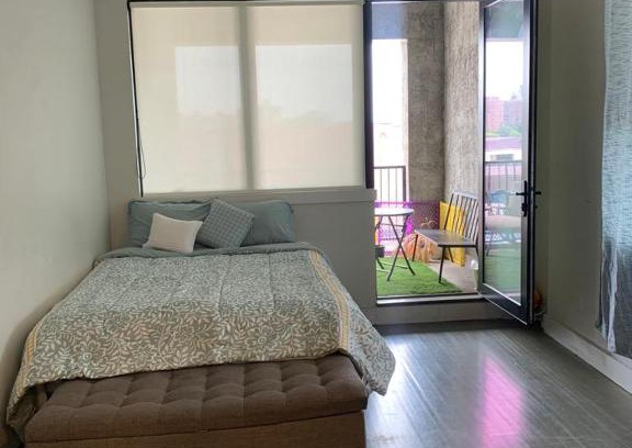 Mott Haven Apartment | Scenic gem in the Bronx