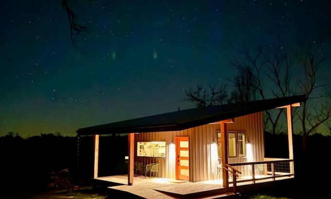 Frankfort Cabin | Scenic Highgrounds Modern Cabin - Chicory