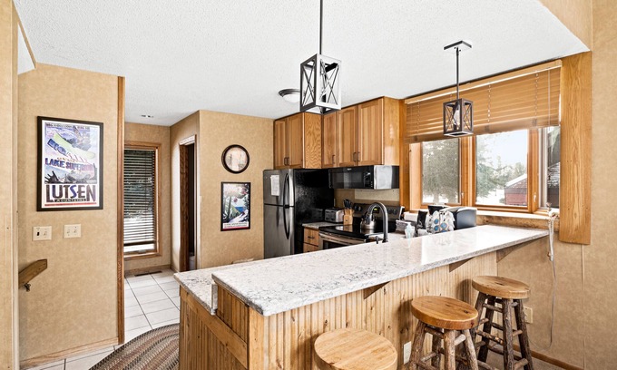 Lutsen House | Scenic Ski-In/Ski-Out Townhome with Resort Perks
