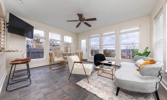 East Price Hill House | Scenic Skyline View-Downtown