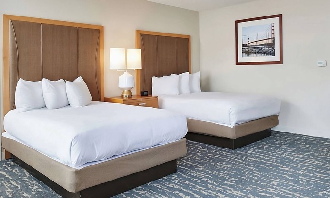 Berkeley Hotel | Scenic Views and Modern Comforts! 4 Relaxing Units, Near Aquarium of the Bay