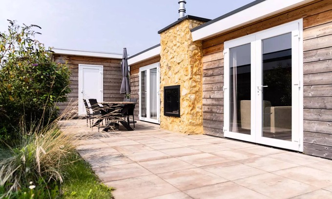 Gasthuis Villa | Schaelsbergerbosch - Fireplace & Garden Shed