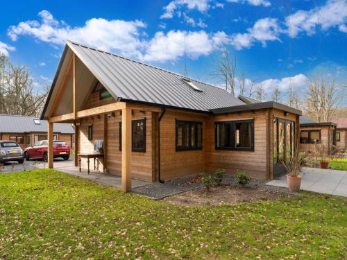 Zon en Schild House | Scilla