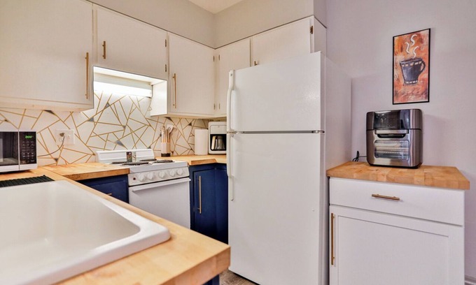 Wausau Apartment | Scott Street Unit #3 – Corporate Rental 1BR