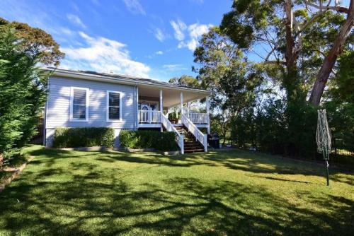 Vincentia House | Sea Breeze - walking distance to Orion Beach