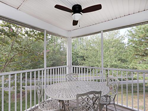 Bethany Beach Apartment | Sea Colony - 53063 Lakeshore