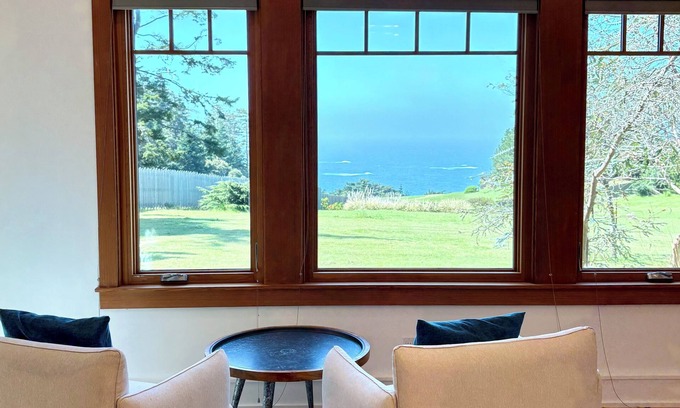 Little River Cottage | Sea Fox Cottage-Private and peaceful ocean view retreat 2 miles from Mendocino