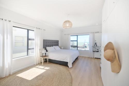 L'Agulhas House | Sea La Vie