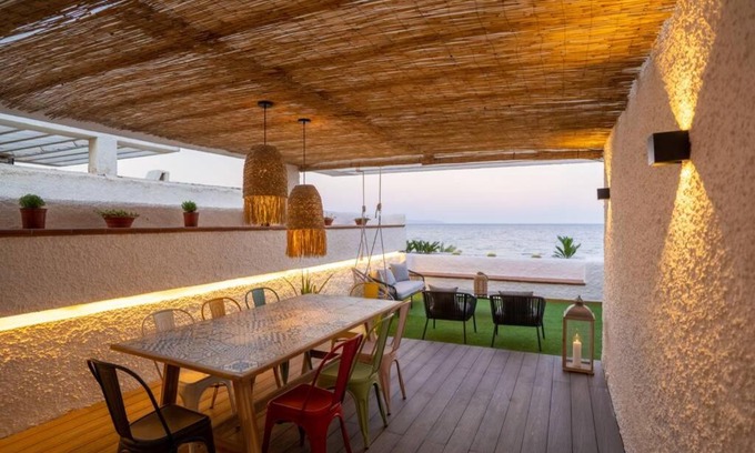 Aguadulce Apartment | Sea Level, Apto sofisticado en primera linea playa