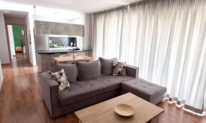 Alimos Apartment | Sea view apartment in Alimos region (D4)