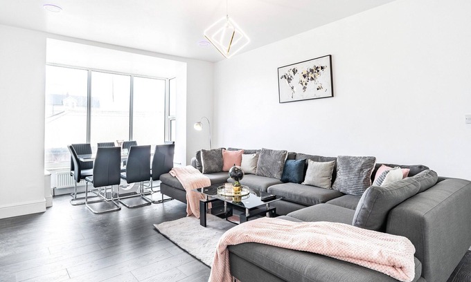 South Shore Cottage | Sea View Apartment One - UK36846