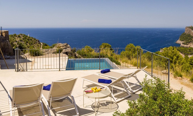 Soller House | Sea view Villa with pool 360 degree view of the entire port of Soller,open sea