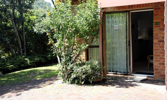 Nature's Valley Apartment | Sea Why is a self-catering apartment in Nature's Valley , 5 min from the beach