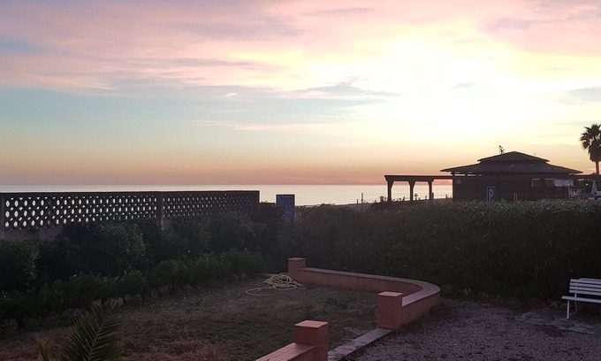 Gava Apartment | Seafront 20 min from Barcelona
