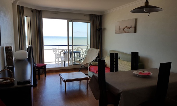 Bray-Dunes Apartment | Seafront apartment with breathtaking view