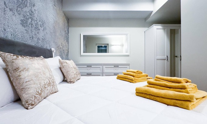 Chioggia Apartment | Seafront Modern Venice Suite by Ca-sa Check