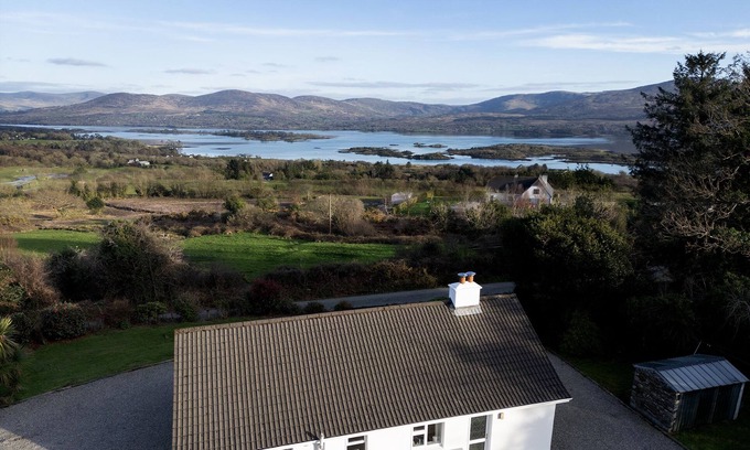 Templenoe Condo | Seanacnoc Cottage overlooking Kenmare Bay