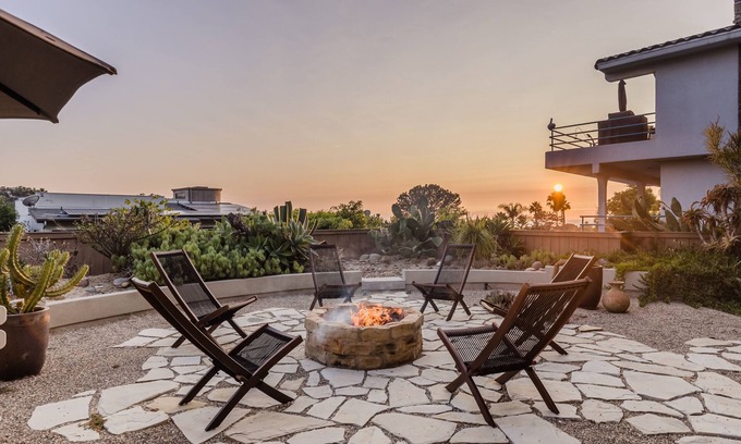 Del Mar Heights House | Seascape by AvantStay | Spacious Contemporary Oasis in Del Mar