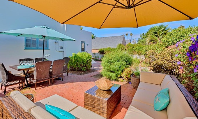 Village of La Jolla House | Seashell Cottage