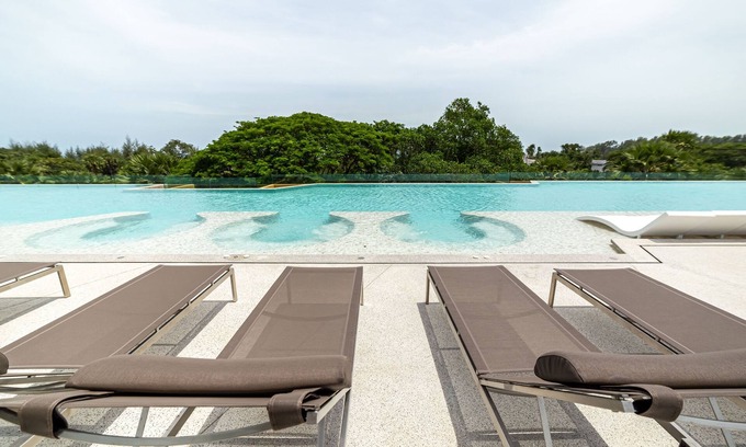 Bang Tao Apartment | Seaside 2BR 200 m to BangTao beach