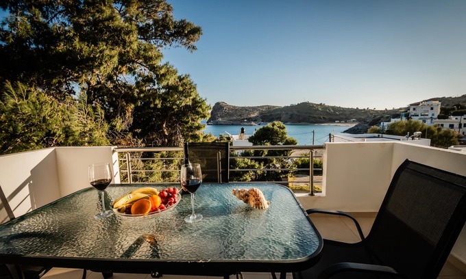 Faistos Apartment | Seaside Apartments-George