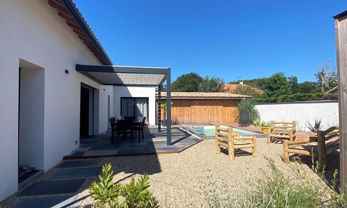 Ondres House | Seaside house with pool