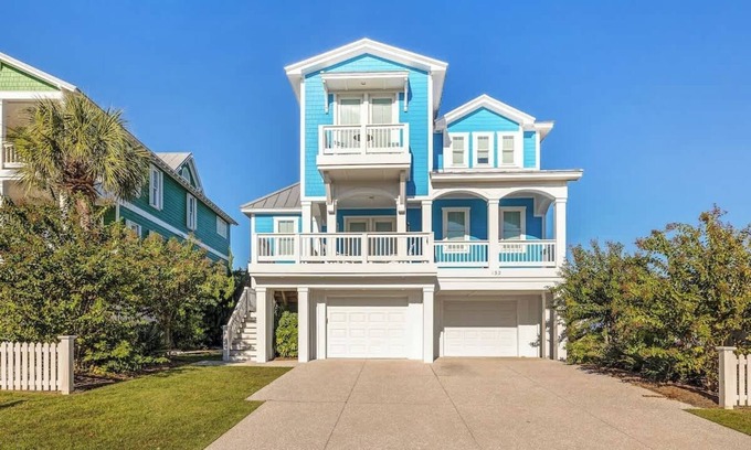 North Carolina Coast Cottage | Seaside Palace Summar