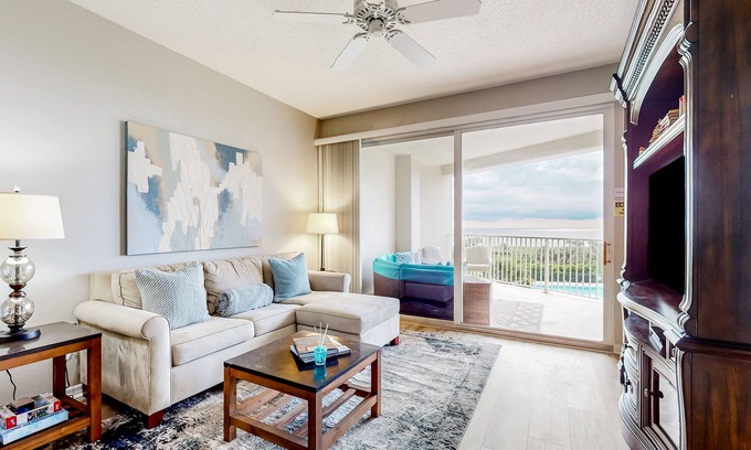 Palm Coast Condo | Seaside Serenity: Beachfront Haven in Palm Coast with resort amenities
