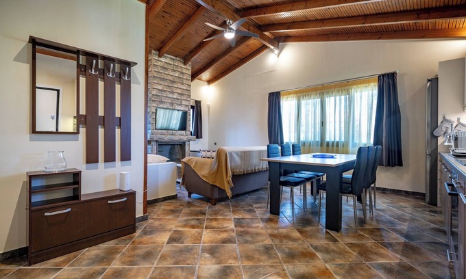 Nea Makri Apartment | Seaside Serenity Retreat – Nea Makri by ΜΡS