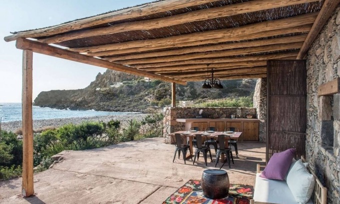 Livadia Villa | seaside vacation villa to rent crete