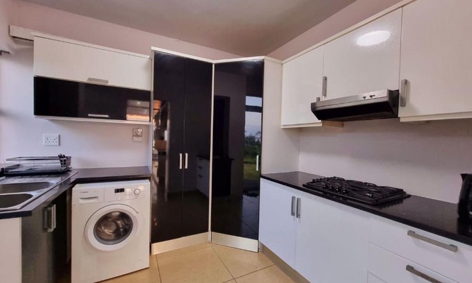 Tinley Manor House | Seaview House