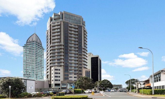 Takapuna Apartment | Seaview Studio by Beach & Cafes