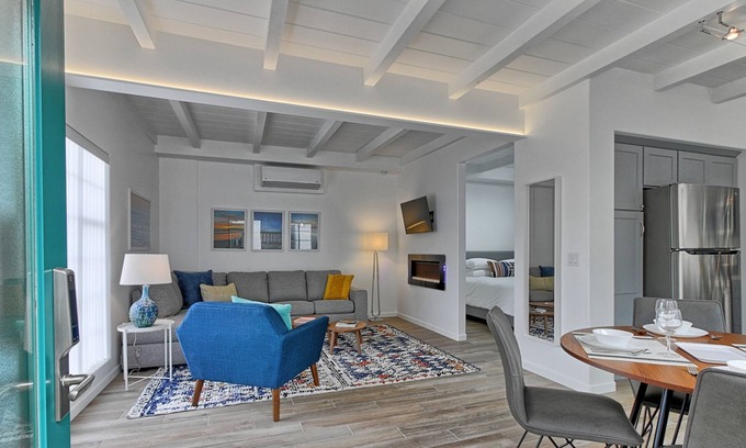 Pierpont Bay Cabin | Seaward Beach Modern Bungalows