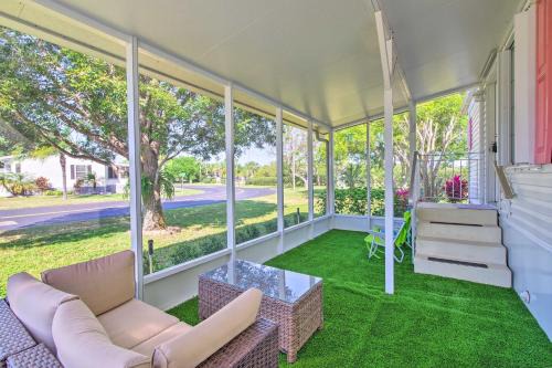 Sebastian House | Sebastien Cottage with Screened Porch, 5 Mi to Beach