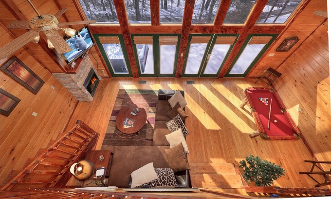 Gatlinburg Cabin | Secluded 1 Bedroom Cabin Bordering The Great Smoky Mountain National Park