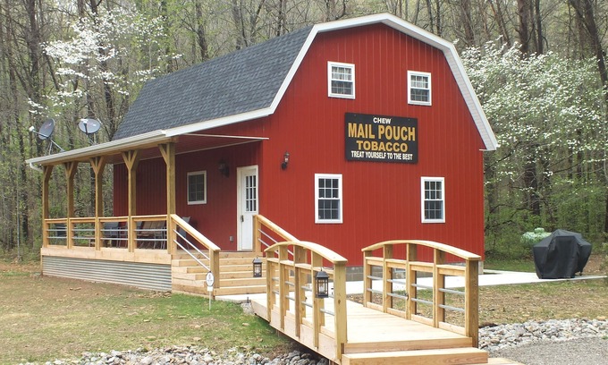 Peebles Cabin | Secluded Cabin in Amish Country! Relax by the Pond & Firepit on 6 Private Acres!