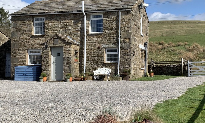 Sedbergh Cottage | Secluded Cottage with stunning Views. Near Hawes