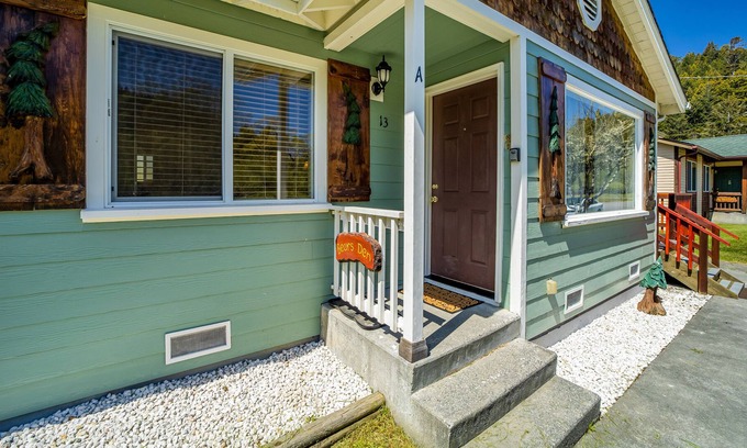 Orick Cabin | Secluded, Family-Friendly Cabin w/Back Deck, Gas Grill, Free WiFi, Mountain View