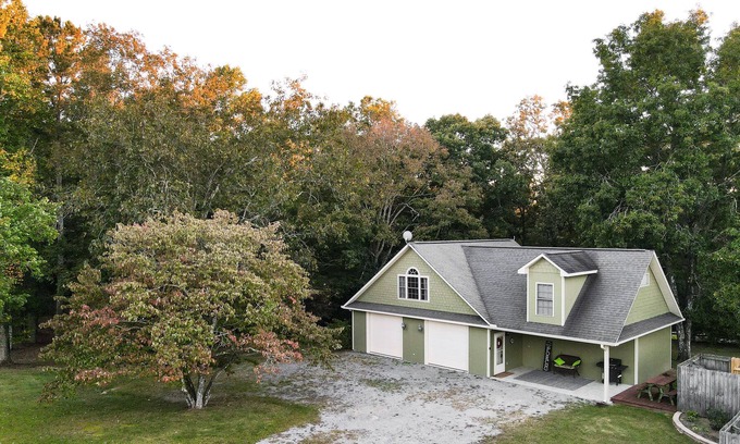 Mentone Cottage | Secluded “HideOut” on 8 acres