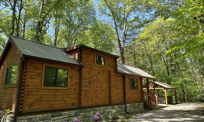 Logan Cabin | Secluded Log Cabin with Premium Hot Tub under Gazebo