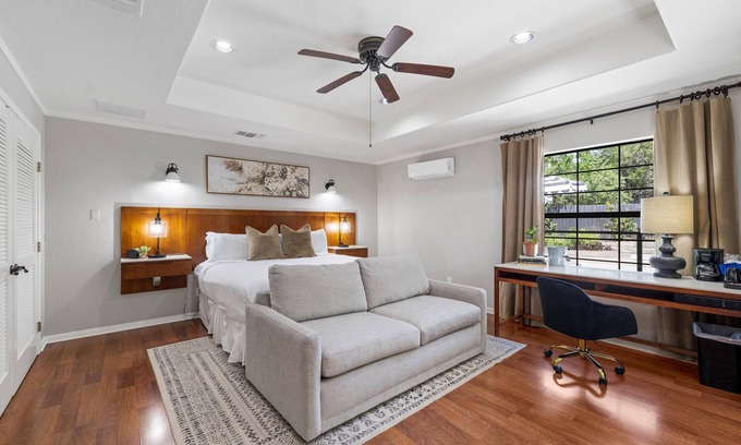 Crawford Apartment | Secluded Poolside Getaway where Boutique Hotel Vibes meet Nature