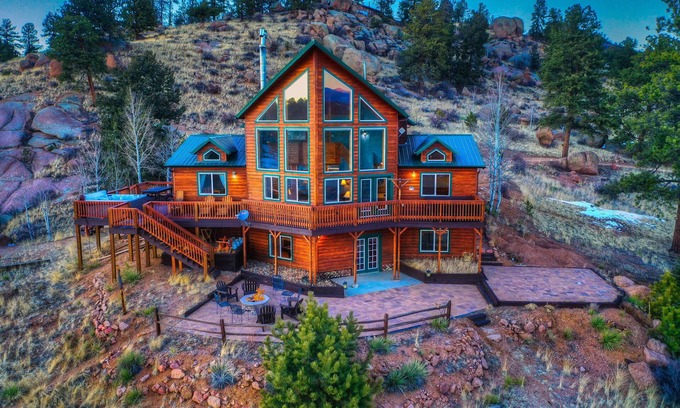 Florissant Cabin | ð¥Secluded Private Home w/MountainViewsð HotTub, PoolTable, GamesGalore &DISH!