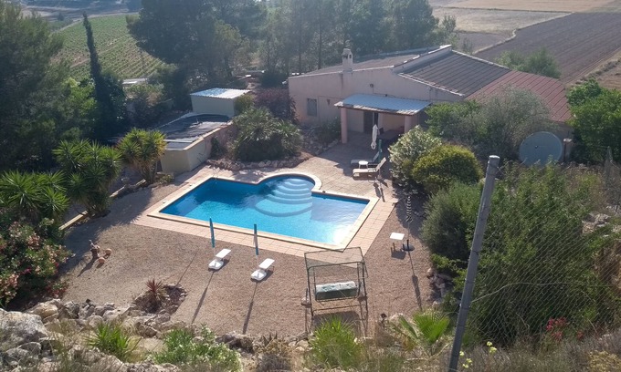 Pinoso House | Secluded Rustic family house to rent